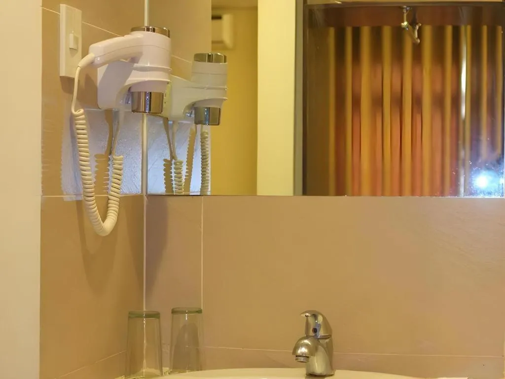 The Ritz Hotel at Garden Oases