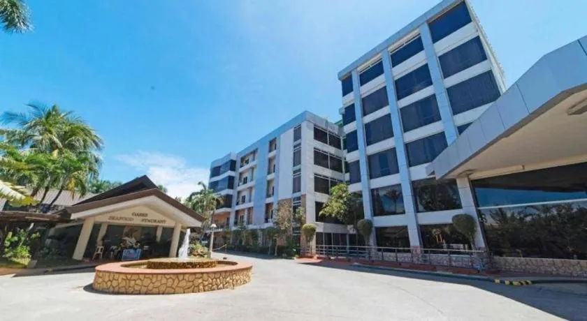 The Ritz Hotel at Garden Oases