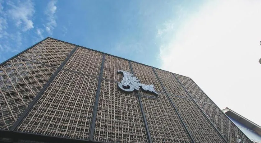 The Street Hostel Koh Lipe