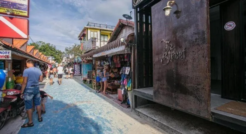 The Street Hostel Koh Lipe