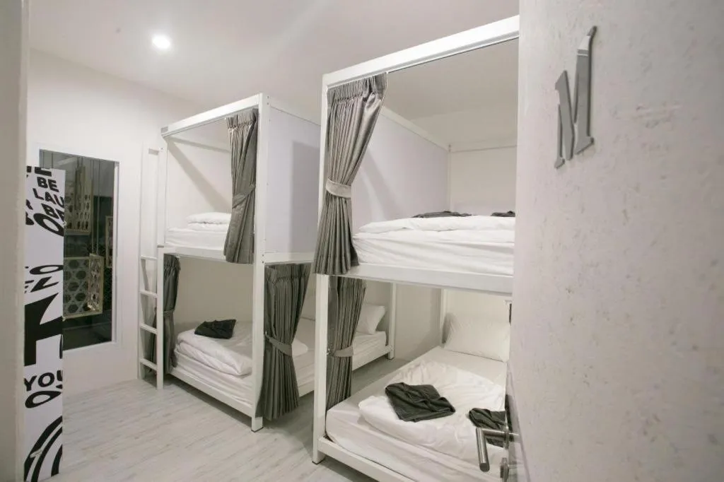 Bed in The Street Hostel Koh Lipe