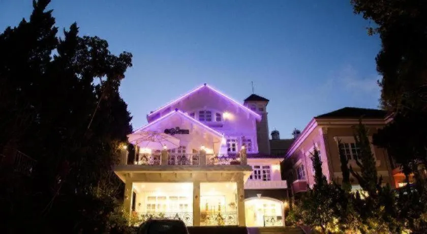 Hoa Sen Vang Hotel Dalat