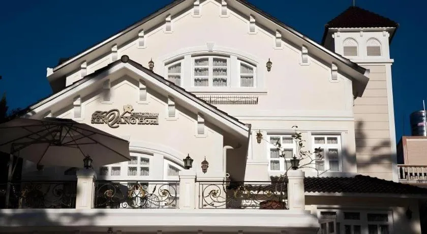 Hoa Sen Vang Hotel Dalat