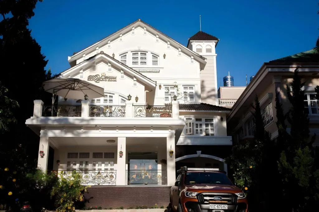 Hoa Sen Vang Hotel Dalat