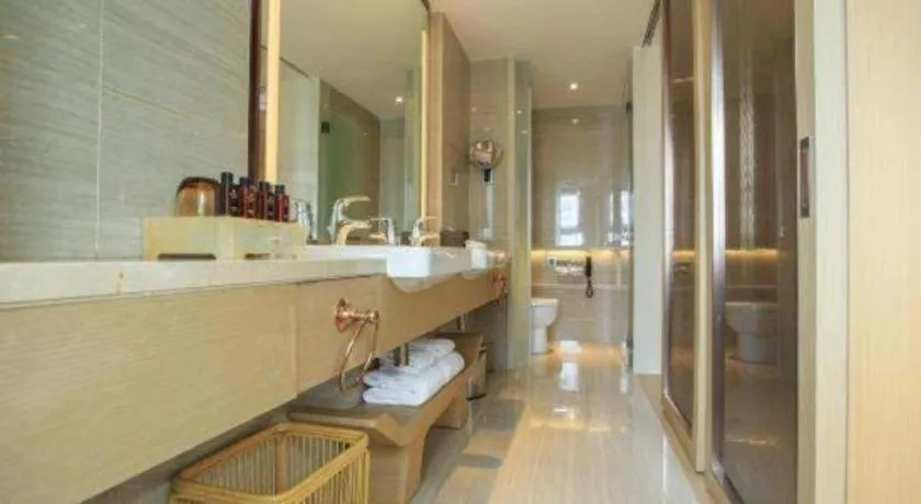 Sky World Hotel Qingdao