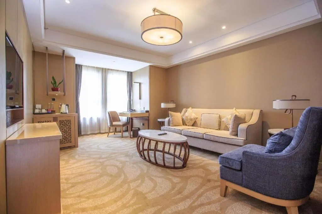 Sky World Hotel Qingdao