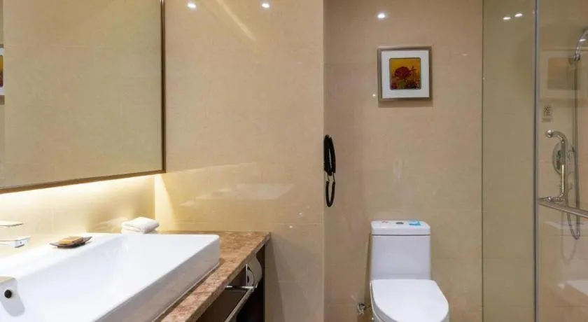 Sky World Hotel Qingdao