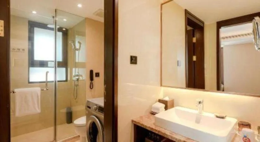 Sky World Hotel Qingdao