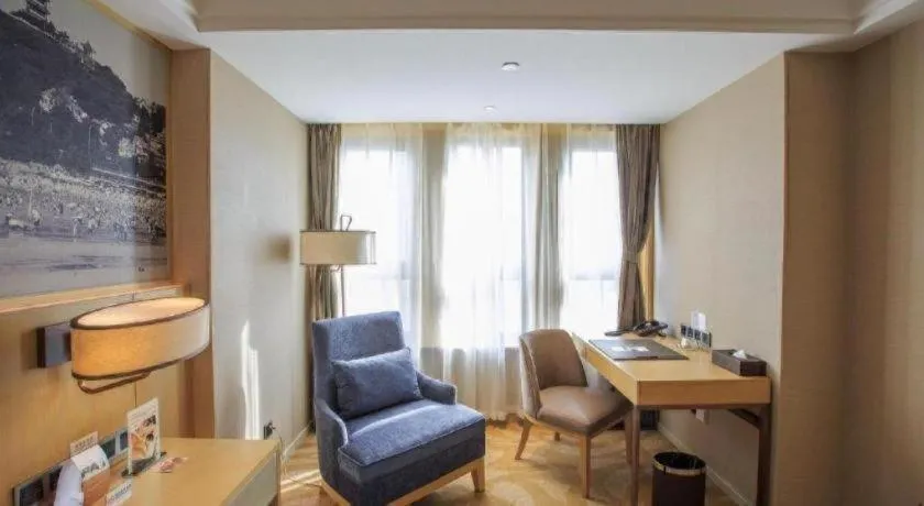 Sky World Hotel Qingdao