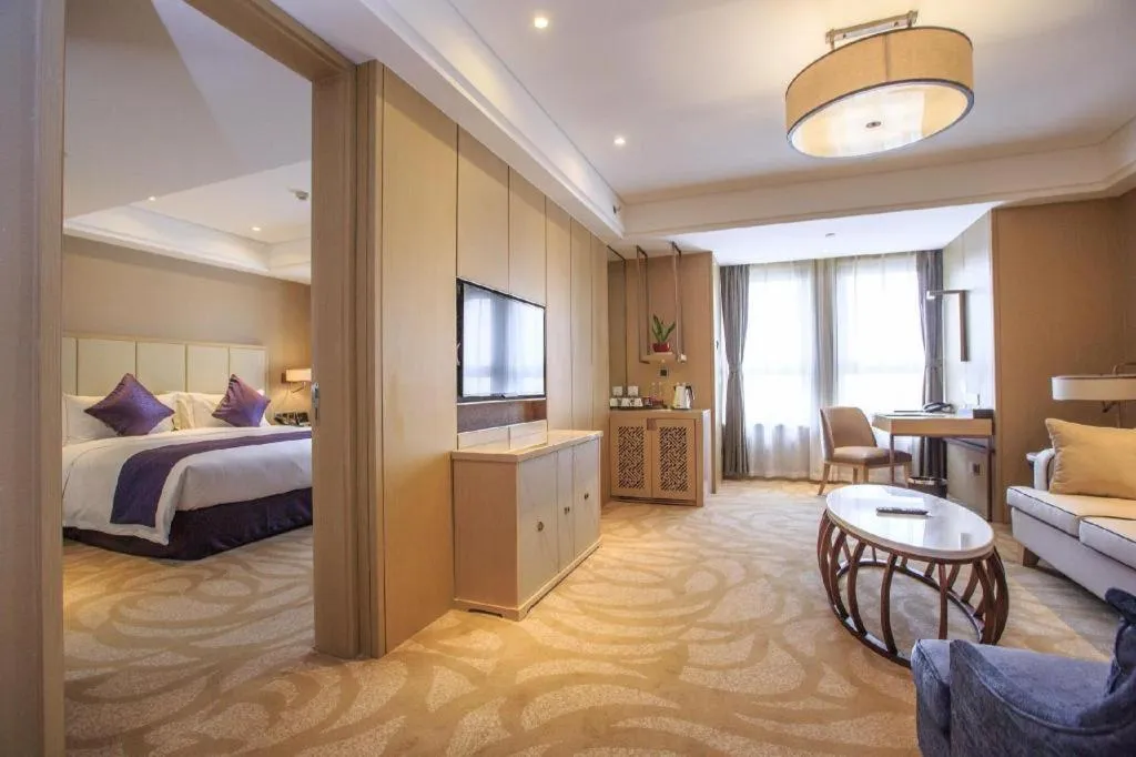 Bed in Sky World Hotel Qingdao