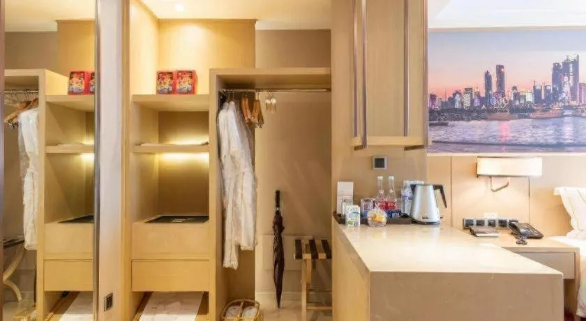 Sky World Hotel Qingdao