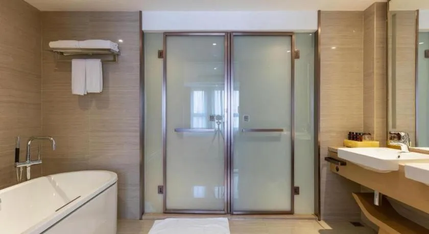 Sky World Hotel Qingdao