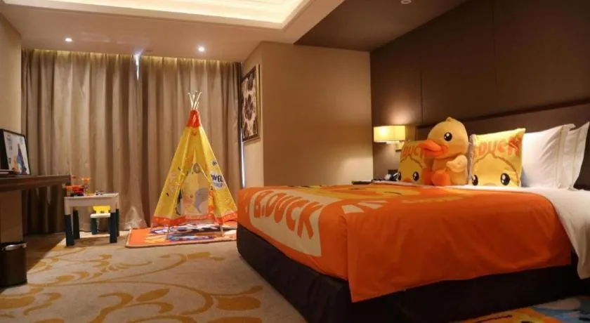 Bed in Sky World Hotel Qingdao