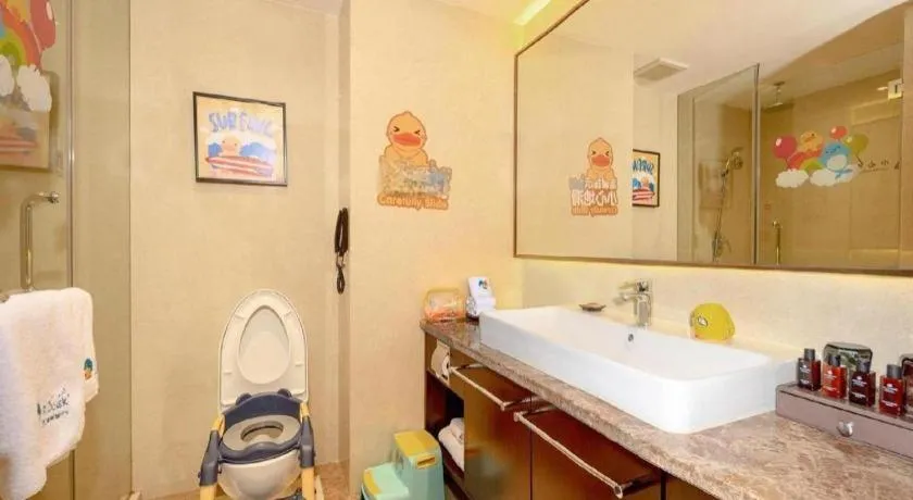 Sky World Hotel Qingdao