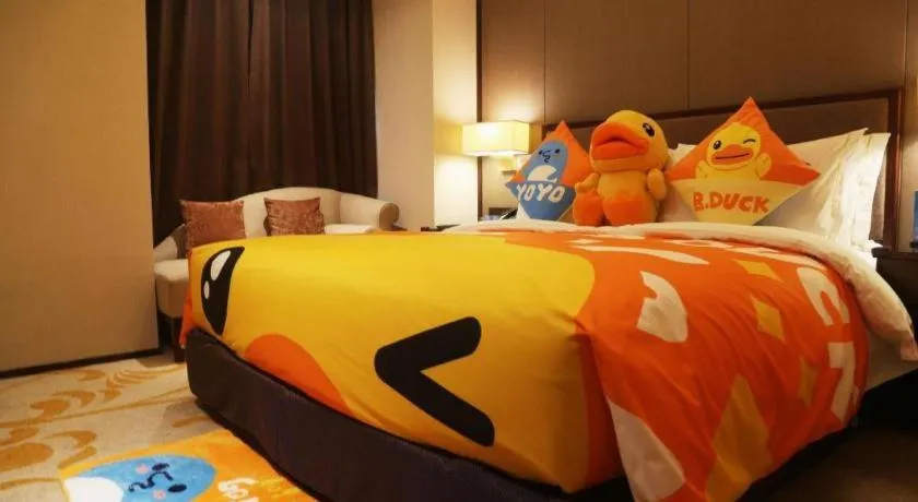 Bed in Sky World Hotel Qingdao