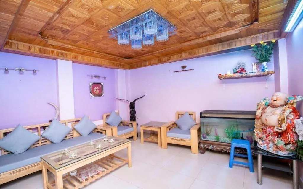 khach san phuong dong