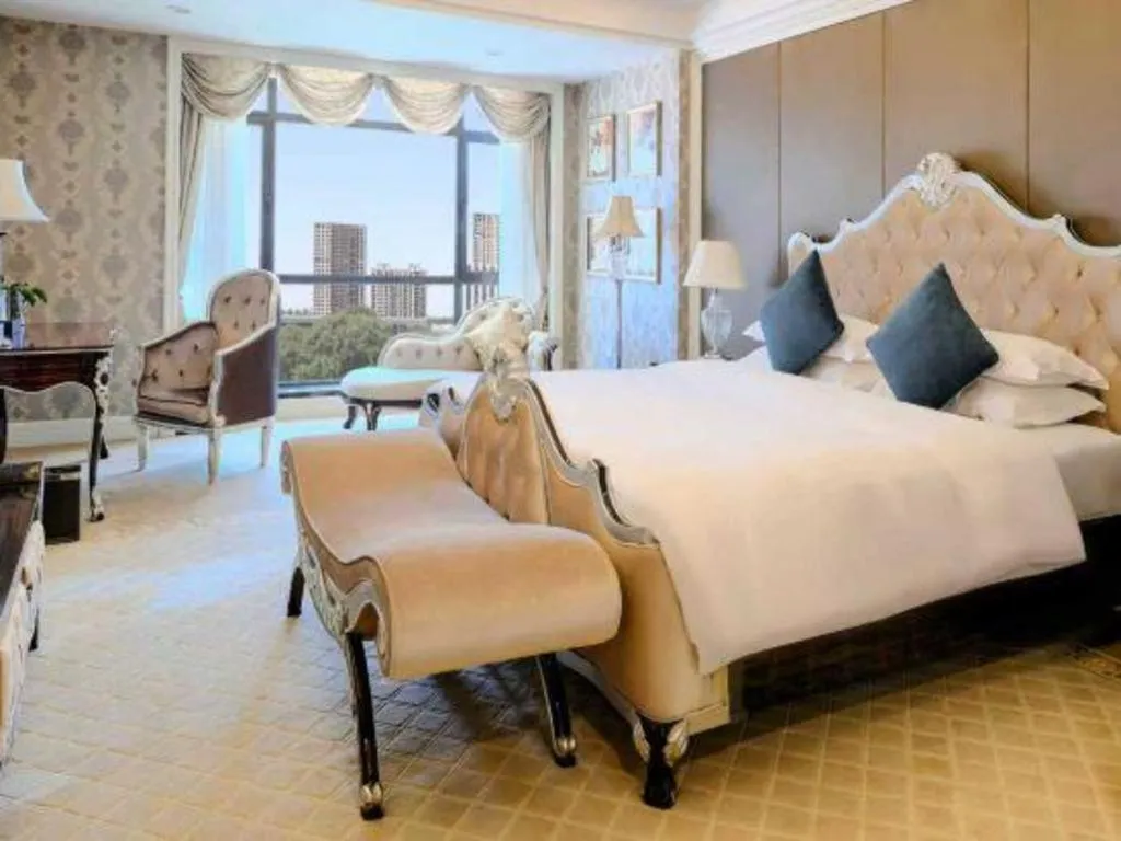 Bed in Country Garden Phoenix Hotel Shenyang
