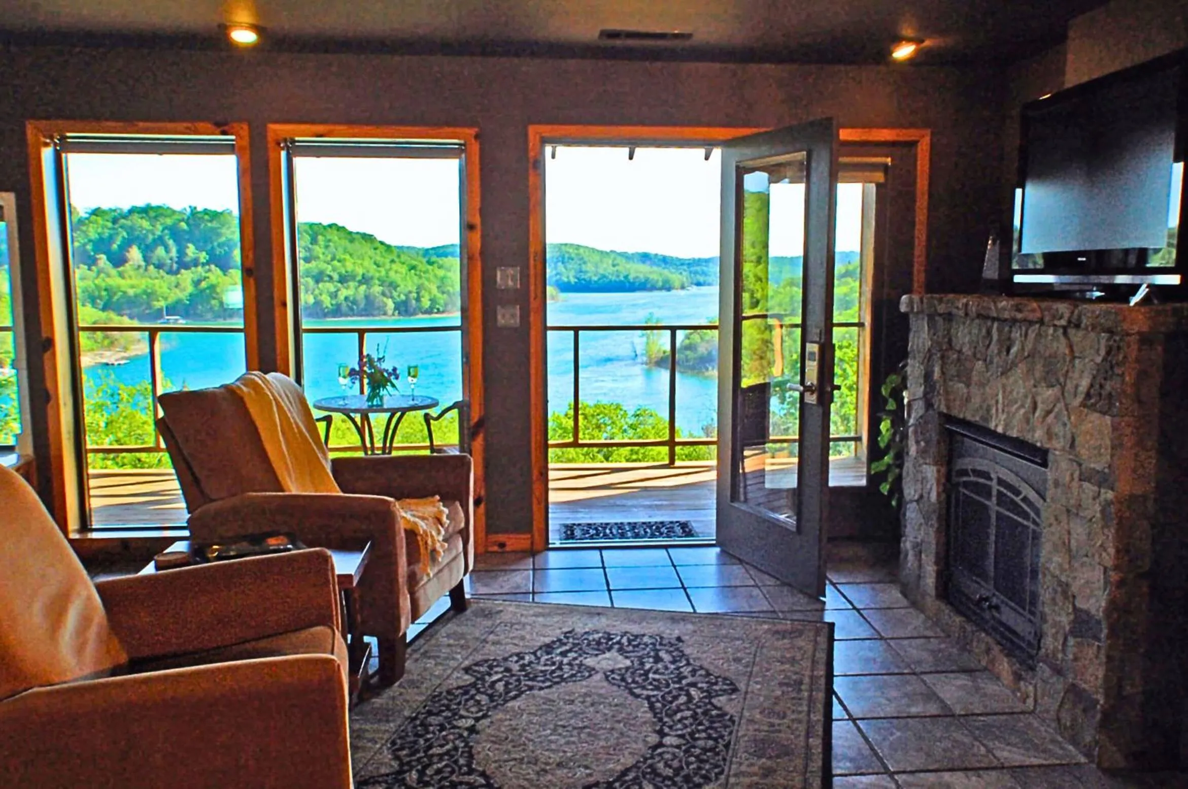 Natural landscape in Beaver Lakefront Cabins - Couples Only Getaways