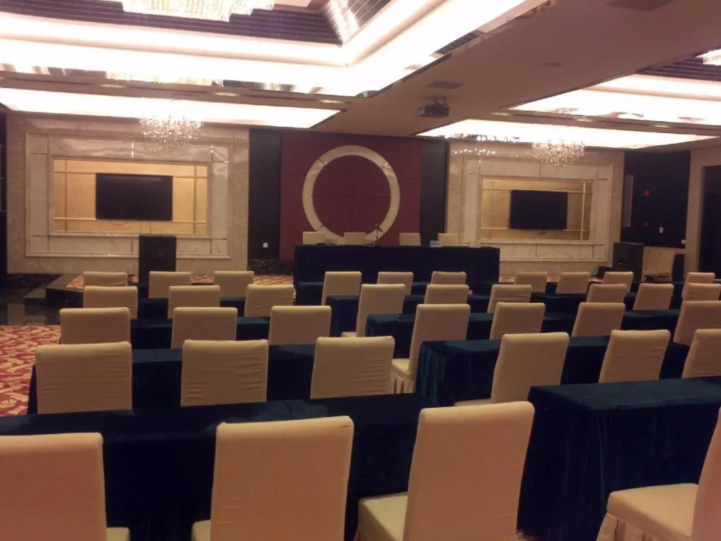 Foshan Nanhai Huifeng Holiday Hotel