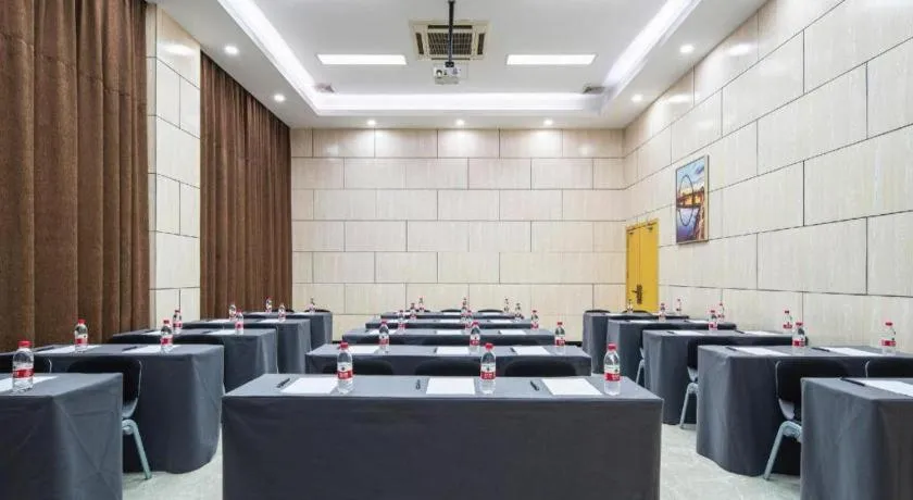 City Comfort Inn Liuzhou Chengzhong Wanda Plaza