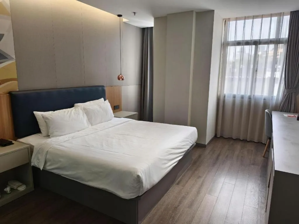 Bed in Home Inn Selected Xiamen University Zhongshan Road