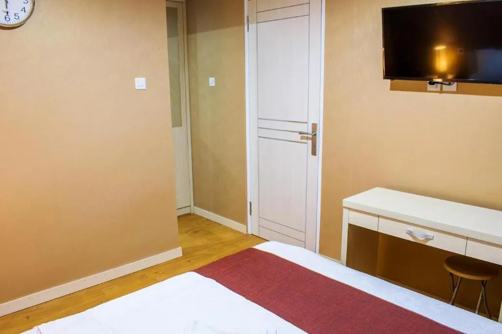 Bed in W Home Express Tebet