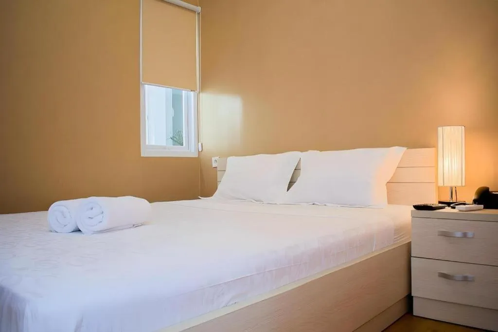 Bed in W Home Express Tebet