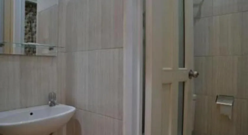 W Home Express Tebet