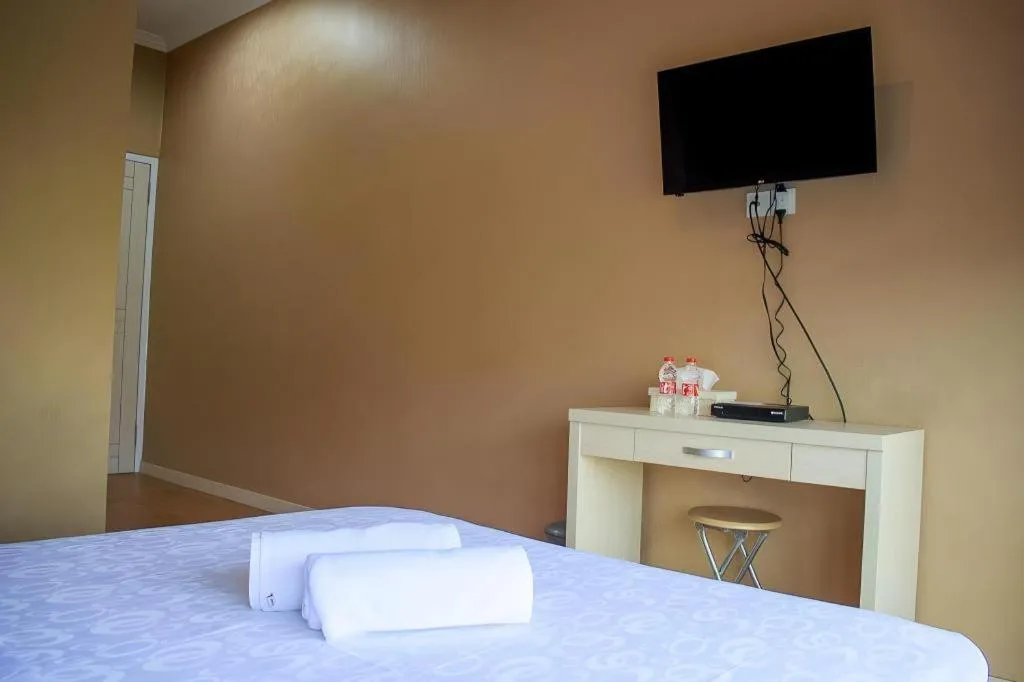 Bed in W Home Express Tebet