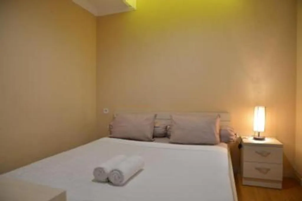 Bed in W Home Express Tebet