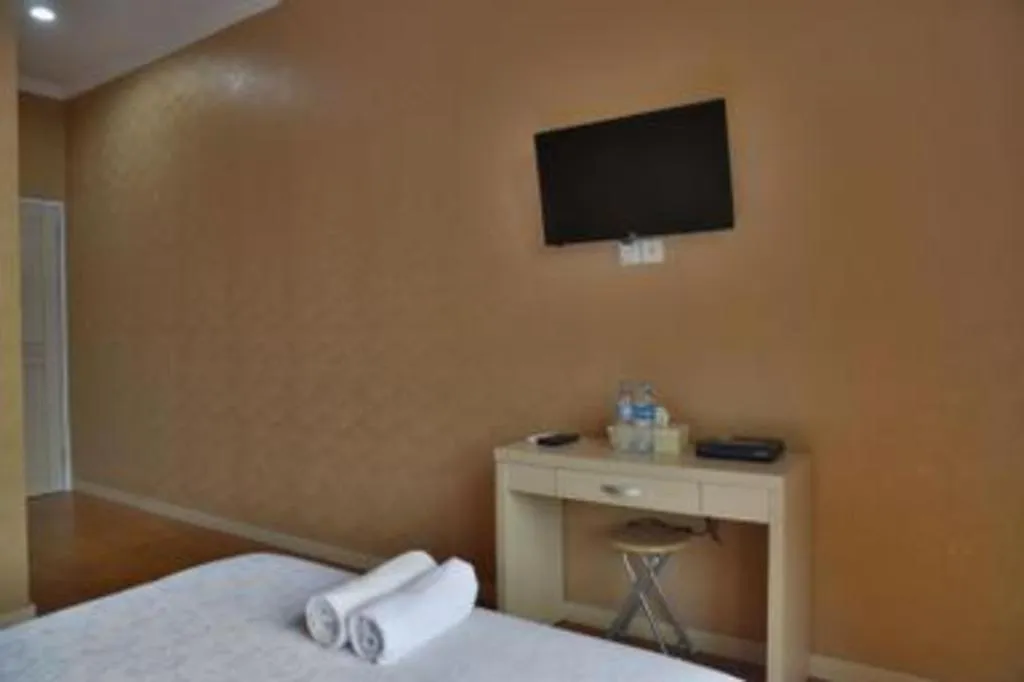 Bed in W Home Express Tebet