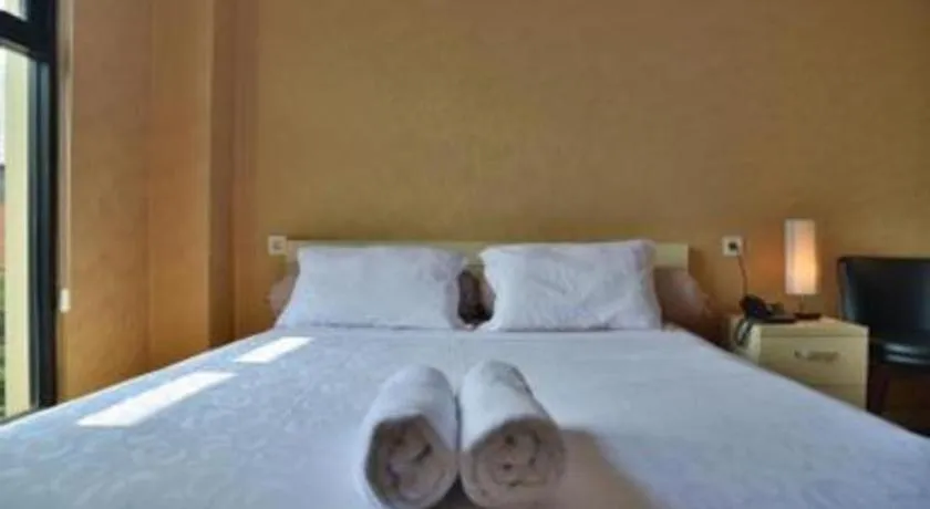 Bed in W Home Express Tebet