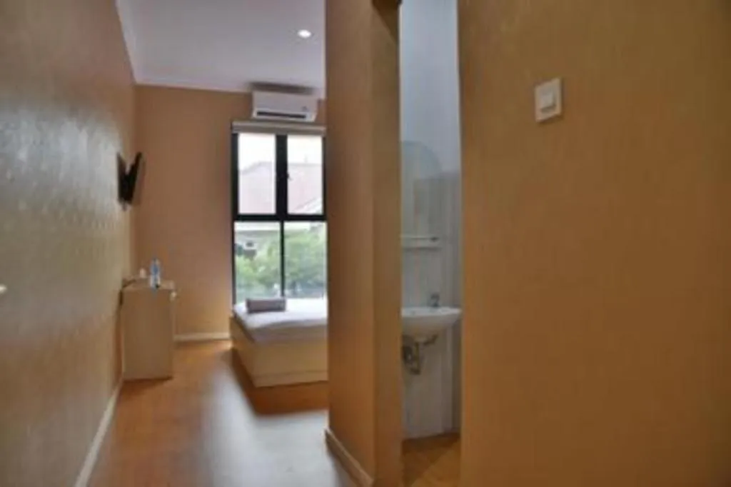 W Home Express Tebet