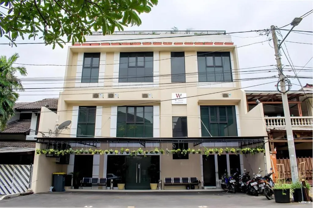 W Home Express Tebet