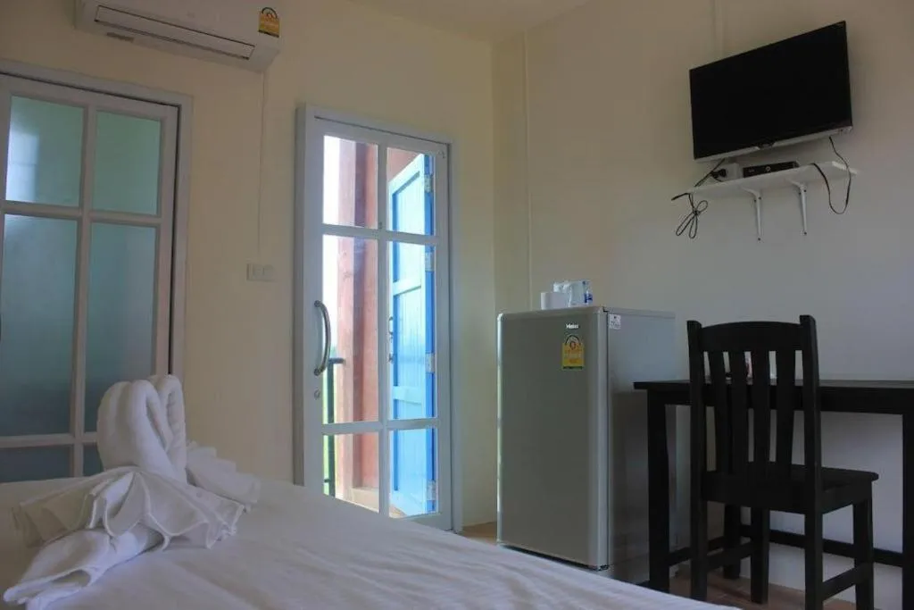 Bed in Le Bar Tarry Hotel