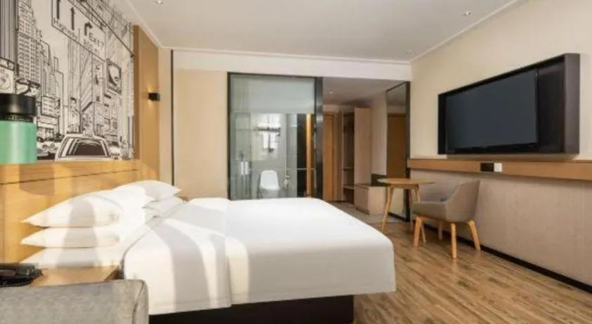 Bed in City Comfort Inn Wuhan Hanyang Street Caidian Square Metro Station