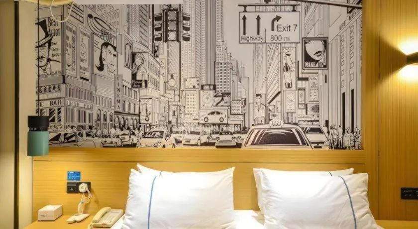 Bed in City Comfort Inn Wuhan Hanyang Street Caidian Square Metro Station