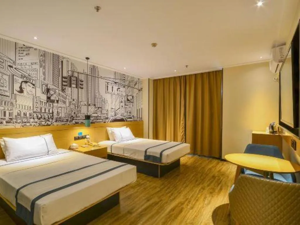 Bed in City Comfort Inn Wuhan Hanyang Street Caidian Square Metro Station