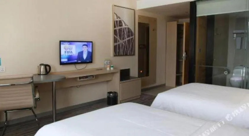 Bed in City Comfort Inn Wuhan Hanyang Street Caidian Square Metro Station