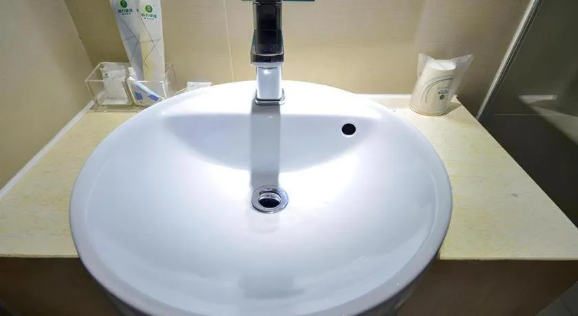 City Comfort Inn Wuhan Hanyang Street Caidian Square Metro Station