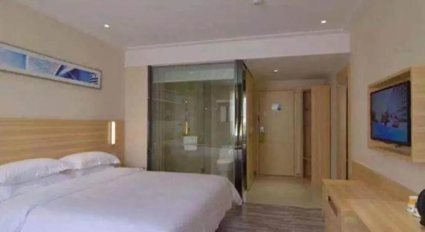 Bed in City Comfort Inn Wuhan Hanyang Street Caidian Square Metro Station