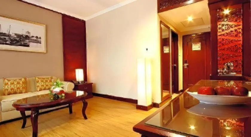 Kartika Chandra Hotel