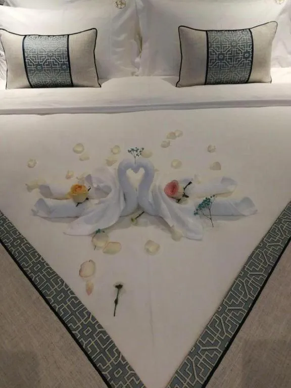 Bed in Yuan Culture Hotel Shenzhen World Shajing