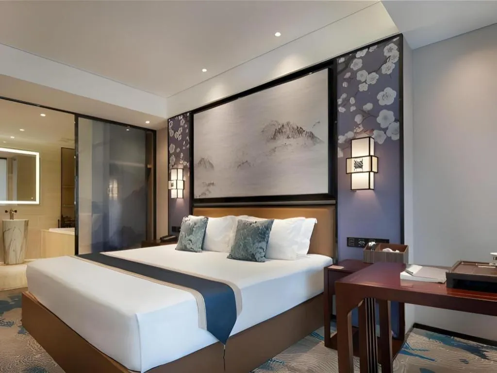 Bed in Yuan Culture Hotel Shenzhen World Shajing