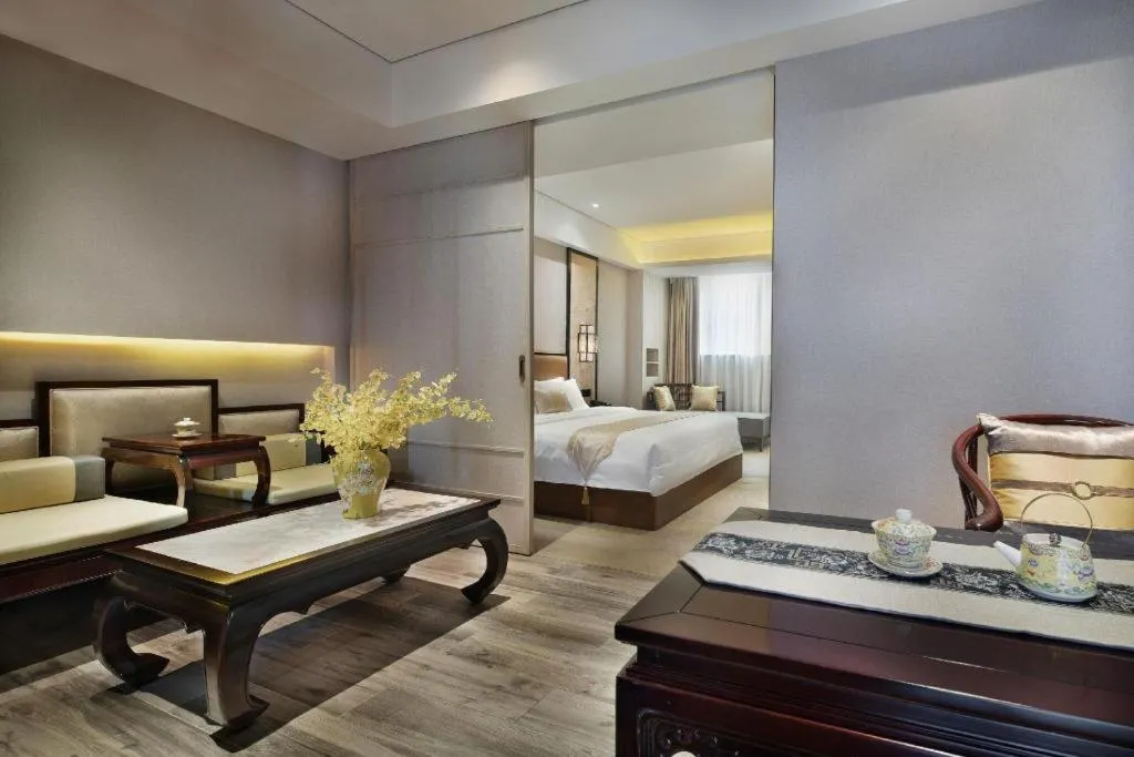 Bed in Yuan Culture Hotel Shenzhen World Shajing