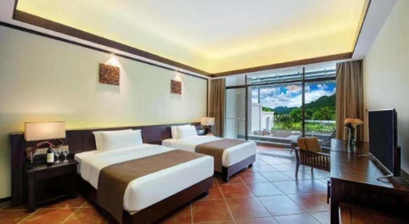 Bed in LN Dongfang Hot Spring Resort