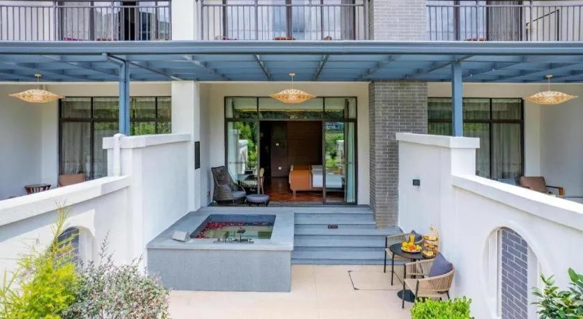 LN Dongfang Hot Spring Resort