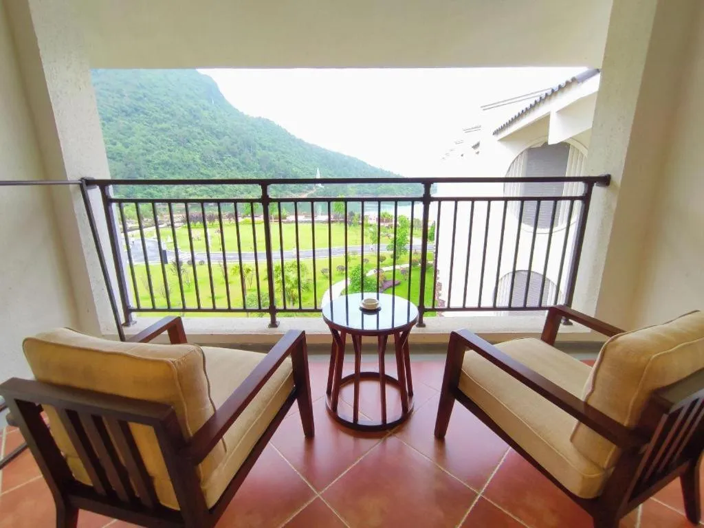 LN Dongfang Hot Spring Resort