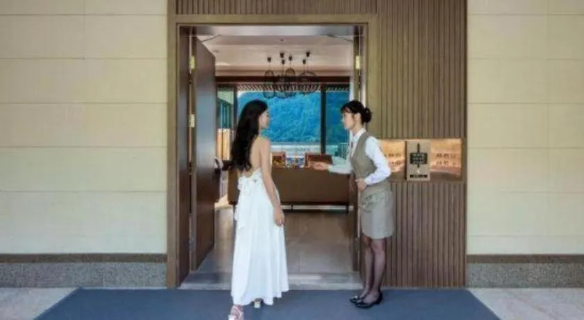 LN Dongfang Hot Spring Resort