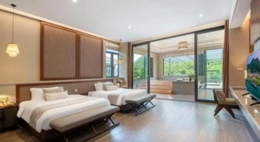 Bed in LN Dongfang Hot Spring Resort